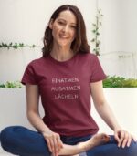 Einatmen Ausatmen Lächeln T-Shirt - 100% Bio – Bild 6